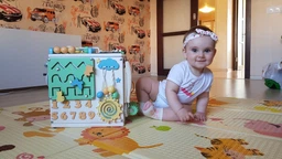Бизиборд BusyKids Бизикуб Белый с Доступом Внутрь 30х30см (KV24021) фото от покупателей 5