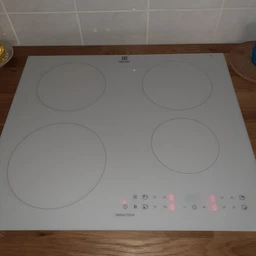 Варочная поверхность индукционная ELECTROLUX IPE6440WI фото от покупателей 4