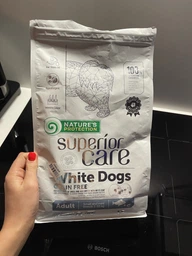 Сухой беззерновий корм Nature's Protection Superior Care White Dogs Grain Free Adult Small and Mini Breeds для взрослых собак малых пород с белой окраской шерсти, с белой рыбой, 17 кг фото от покупателей 11