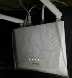 Маршрутизатор Strong 300 (Wi-Fi роутер 300)