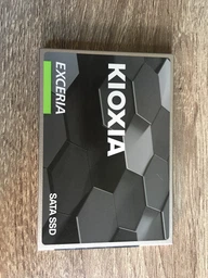 SSD диск KIOXIA EXCERIA 960GB 2.5" SATAIII TLC (LTC10Z960GG8)