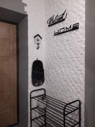 Вешалка Настенная 50см х 18см Glozis Welcome Black H-078 фото от покупателей 1