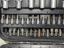 Набір інструменту Intertool 1/4" x 1/2" 110 од. Storm (ET-8110)