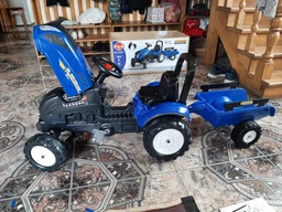 Детский трактор Falk New Holland на педалях с прицепом Синий (3016203080128) фото от покупателей 4