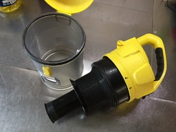 Пылесос без мешка KARCHER VC 3 (1.198-127.0)