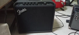 Гітарний комбопідсилювач Fender MUSTANG LT25 фото від покупців 2