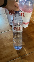 Упаковка минеральной негазированной воды Evian 1.5 л х 6 бутылок (3068320085005_3068320001128) фото от покупателей 1