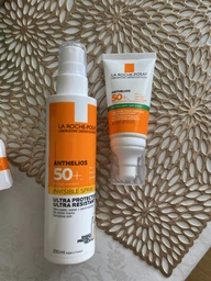 Гель-крем La Roche-Posay Anthelios UVA 400 Oil Control с матирующим эффектом для жирной чувствительной кожи лица очень высокий уровень защиты от UVB и от очень длинных UVA лучей SPF 50+ 50 мл (3337875546430) фото от покупателей 17