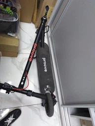 ЕЛЕКТРОСАМОКАТ PROOVE X-CITY LITE BLACK/RED фото від покупців 2