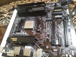 Материнская плата Gigabyte B550M DS3H (sAM4, AMD B550, PCI-Ex16) фото от покупателей 12
