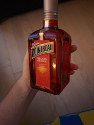 Ликер Cointreau Blood Orange 0.7 л 30% (3035540009104)