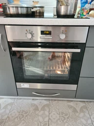 Духова шафа електрична Electrolux EZB53400AX