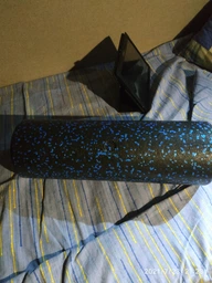 Ролик массажный повышенной плотности ProSource High Density Speckled Foam Roller 45.7 x 15.2 см Чёрный/синий (ps-2061-sfr-blue-18) фото от покупателей 2