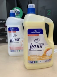 Кондиціонер для білизни Lenor Sensitiv Професійна формула для чутливої ​​шкіри 4.75 л (8001090214324) (247387) фото від покупців 1