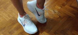 Женские кроссовки для бега Nike W Run Swift 2 CU3528-100 36 (5.5) 22.5 см Белые (194956787136) фото от покупателей 1