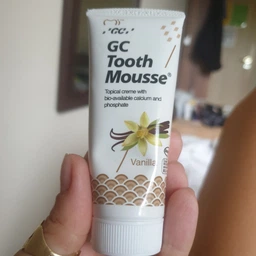 Крем для зубів - GC Tooth Mousse Vannilla 35ml (606395-85811) фото від покупців 2