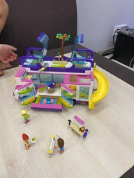 Конструктор LEGO Friends Автобус друзів 778 деталей (41395) фото від покупців 2