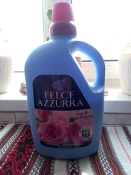 Ополаскиватель для белья Felce Azzurra "Rose & Lotus" 2 л фото от покупателей 4
