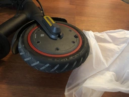 Електричний самокат Xiaomi Mi Electric Scooter Pro 2 Black FBC4025GL фото від покупців 14