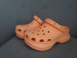 Женские кроксы Crocs Jibbitz Classic Bae Clog W 206302-100 37-38 (M5/W7) 23 см White (2000000000198_191448510982) фото от покупателей 11