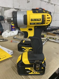 Гайковерт DeWalt 1000 RPM Black, Blue (DCF880M2-QW)
