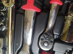 Набір інструменту Intertool 1/4" x 1/2" 110 од. Storm (ET-8110) фото від покупців 19