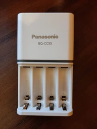 Зарядное устройство для аккумуляторов АА/ААА Panasonic Smart-Quick Charger (BQ-CC55E) фото от покупателей 8