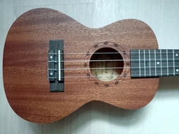 Укулеле BURKS CONCERT NATURAL 23" фото від покупців 8
