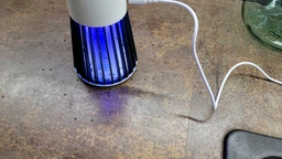 Електричний знищувач комах для дому Electronic shock Mosquito killing lamp 220V