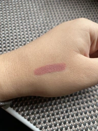 Стойкий гелевый карандаш для губ Lamel Long lasting Gel Lip Liner 405 чайная роза 1.7 г (0810134216778/5060522588863) фото от покупателей 1
