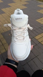 Жіночі кросівки Adidas Strutter GX0671 37.5 (4.5UK) 23 см Ftwwht/Sabemt/Halsil (4065418991421) фото від покупців 1