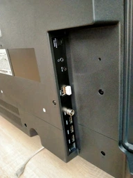 Телевізор Bravis UHD-50H7000 Smart + T2 фото від покупців 5