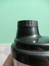 Шейкер Genius Nutrition Royal Shaker 700ml (Red) фото від покупців 14