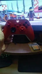 Microsoft Xbox Series X | S Wireless Controller with Bluetooth (Carbon Black)