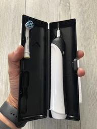 Електрична зубна щітка Oral-B Pro 750 Black (4210201219224_4210201218463) фото від покупців 19