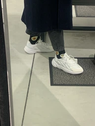 Жіночі кросівки adidas Originals Ozelia GY8544 36 (3.5UK) 22.2 см Сірий/Білий (4065419928037) фото від покупців 15