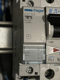 Модульный контактор Hager ESC125 230В/25А 1HB (ESC125) фото от покупателей 1