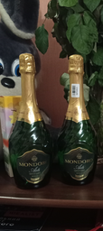 Вино ігристе Mondoro Asti біле солодке 0.75 л 7.5% (8004160521308) фото від покупців 6
