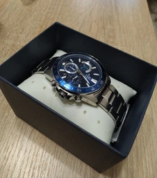 Наручний годинник Casio EDIFICE EFV-570D-1AVUEF