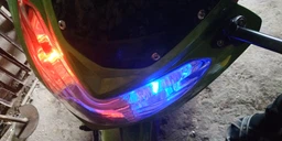 Комплект автомобільних світлодіодних ламп T10 W5W RGB з пультом ДУ та ефектом стробоскопа 12 В 2 шт. для габаритів та салону