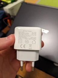 Мережевий зарядний пристрій UGREEN CD241 Mini PD 20W Fast Charger USB Type-C White (10220) фото від покупців 3