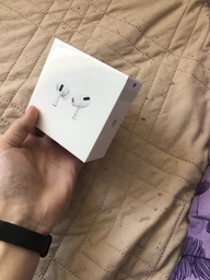 Наушники AirPods Pro with MagSafe Charging Case 2021 (MLWK3TY/A) фото от покупателей 7