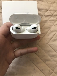 Наушники AirPods Pro with MagSafe Charging Case 2021 (MLWK3TY/A) фото от покупателей 4