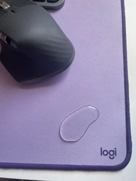 Игровая поверхность Logitech Desk Mat Studio Series Darker Rose (956-000053) фото от покупателей 14