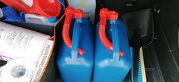 Канистра 10 л для бензина пластиковая с лейкой Bi-Plast автомобильная канистра BP-310 фото от покупателей 5