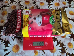 Кава в зернах Ferarra Caffe 100% Arabica 1кг