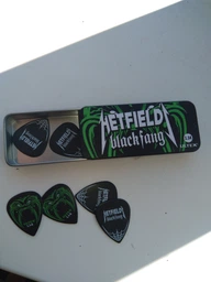 Медиаторы Dunlop PH112T1.14 Hetfield's Black Fang Pick Tin 1.14 (6 шт.) фото от покупателей 1