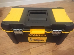 Ящик для инструментов Stanley ESSENTIAL Cantilever, 19", 490х290х250 мм, с металлическими (STST83397-1) фото от покупателей 3