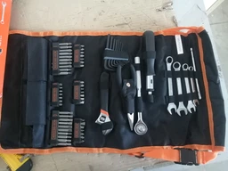 Набор инструментов Black+Decker автомобильный 71 предмет (A7144)