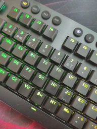 Клавіатура бездротова Logitech G915 Gaming Wireless Mechanical GL Tactile RGB (920-008909) фото від покупців 1